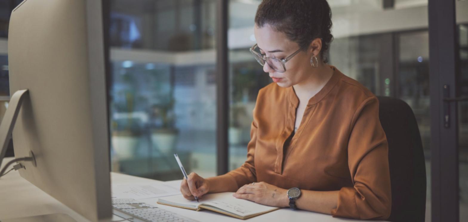 Team collaboration workshop with financial planning documents